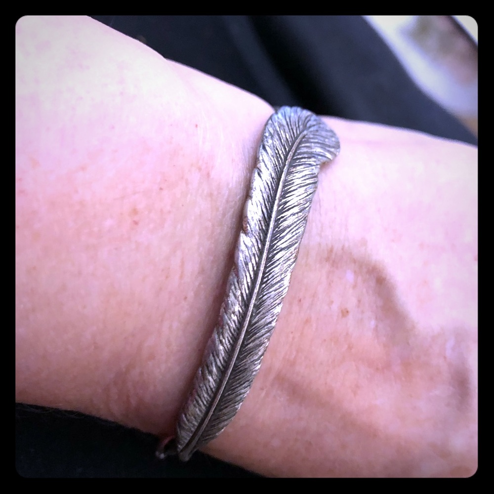 ALEX AND ANI Arrow Energy Line Bracelet